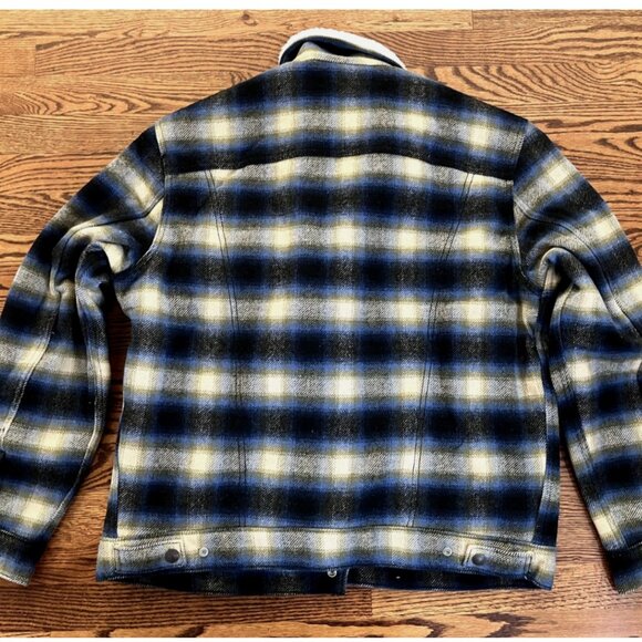 Levi's Mens Size Large Standard Twill Sherpa Trucker Jacket Blue Plaid Wool/Poly - Picture 2 of 8